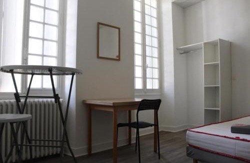 Capucins - Victoire Apartment | Logement privatif - chambre équipée - Coeur de Bordeaux proche Victoire