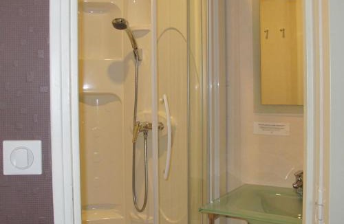 Chamboulive Hotel | Logis Hôtel Deshors-Foujanet