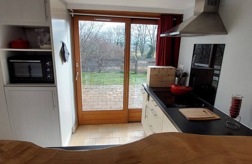 Saint-Priest-des-Champs Ski Chalet | Looking for peace and nature? Come and recharge your batteries in Jeanne's Cabane