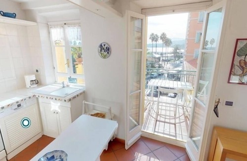 Old Town Apartment | Lovely 2P in Menton with sea view and terrace