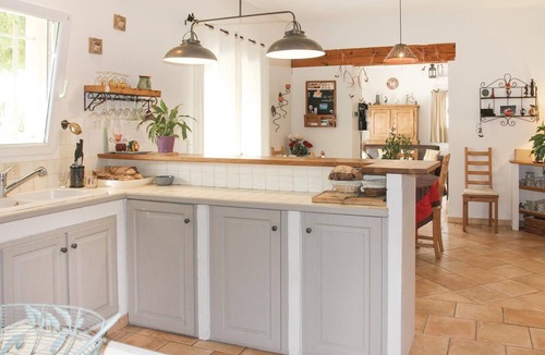 Goult House | Luxurious home in Goult
