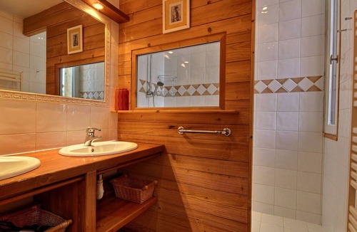 La Roche Ski Chalet | Luxury chalet for 12, sauna and jacuzzi