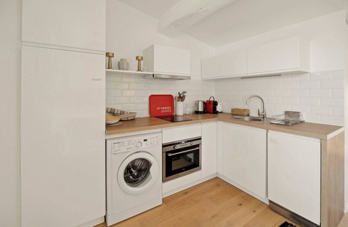 Old Town Apartment | Magnificent apartment - AC- 2BR- Saint-Tropez