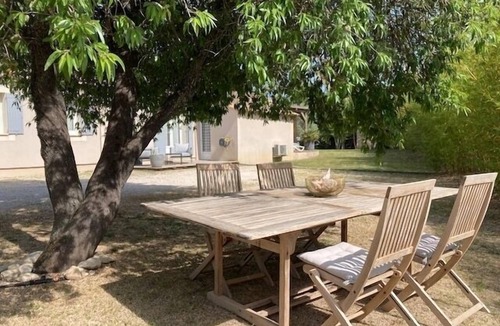 Cabrieres-d'Avignon Villa | Magnificent 5-star villa in the heart of the Luberon Swimming pool and air conditioning