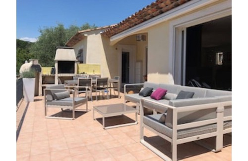 La Gaude Villa | Magnificent villa in La Gaude, quiet, close to the beaches