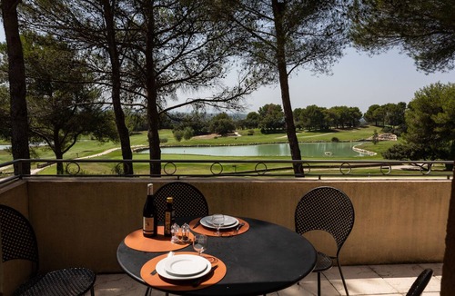 Saumane-de-Vaucluse Apartment | Magnifique Vue CLIM LINGE Golf Saumane 6P Piscine