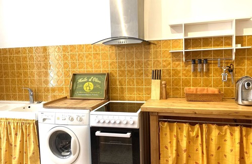 Saint-Didier House | Maison des Mollets. Ideal for families, cycling and hiking groups in Provence.