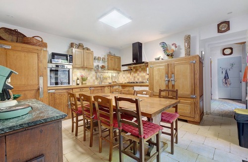 Daglan House | Maison des papillons Daglan – Spacious Family Home with Pool in Village Center