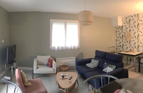Saint-Georges-de-Didonne House | Maison Bord de Mer, 4 Personnes, Plage à Pied 450 m et Village à 700m