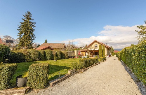 Saint-Jorioz House | Maison Ondine - Logement familial à deux pas du lac et des commerces