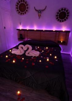 Allauch Apartment | Maison Plus Belle La Nuit avec jacuzzi et jardin privé clim