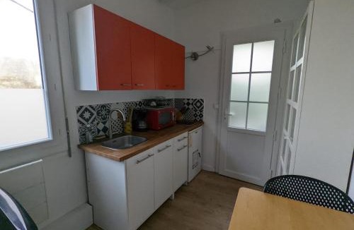Nansouty-Saint-Genes House | Maisonnette avec petite cour