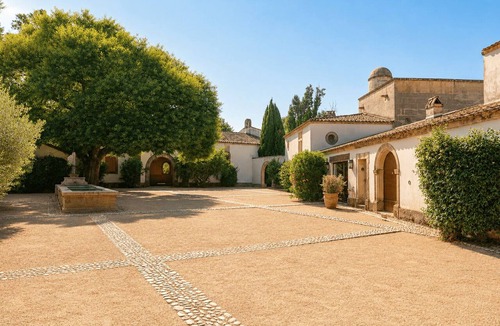 Arles Villa | Mas des Bécasses in Provence 22 pax