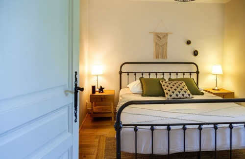 Maubec Other | Mas provençal with breathtaking views of the Luberon.