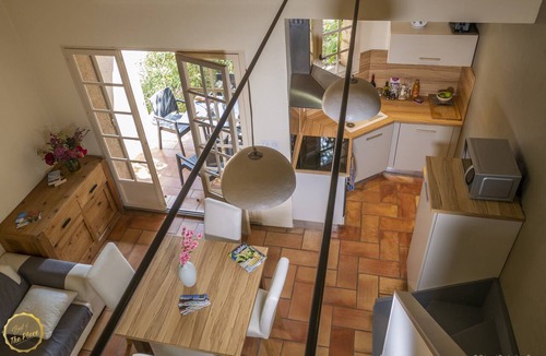 Paradou House | Mazet for 4 people. Les Garrigues Apt building of the valley of Baux Paradou