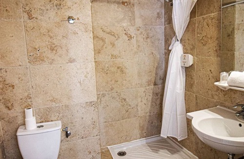 Six-Fours-les-Plages Hotel | Mediterranean Retreat with Views of Six-Fours Bay