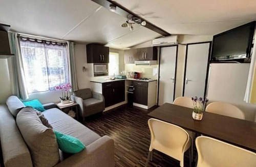 Claouey House | Mobile home at a 4-star campground