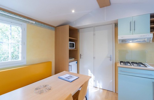 Bouzic House | Mobile Home "Calvi": Holidays in Dordogne, Shared Pool & Mini-Farm near Sarlat