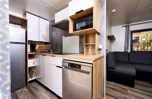 Malemort-du-Comtat House | Mobile home PREMIUM - 32 m² - 3 bedrooms + air conditioning 6 people