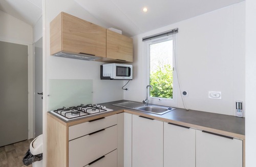 Bouzic House | Mobile Home "Malaga": Spacious, Terrace, Pools & Mini-Farm Near Sarlat
