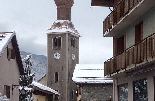 Bozel Apartment | Modern Alpine Luxury Duplex Apartment With Mountain Views, Log Burner & Balcony