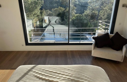 Les Maillans Villa | Modern architect-designed villa with pool - Immersion in nature & light