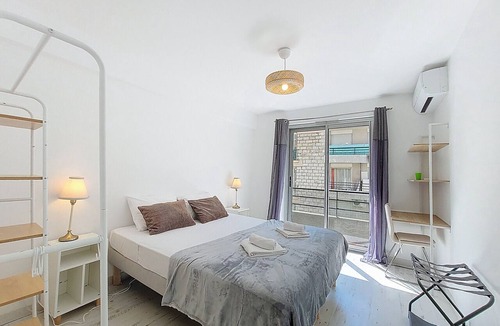 Musicians Quarter Apartment | N&J - CLEA - Terrace - Central