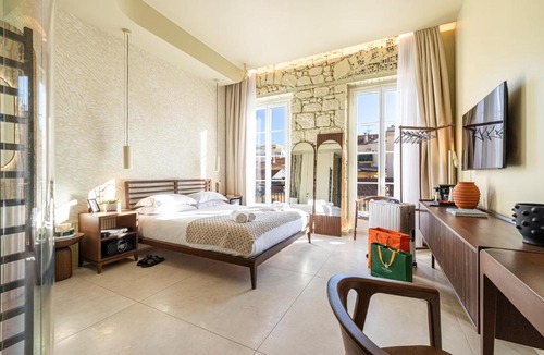 Jean-Medecin Hotel | Naomi Nice