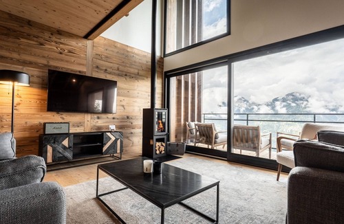 Montalbert Ski Chalet | New Chalet in La Plagne - 3Lv, 12p, Sauna, Parking, WiFi