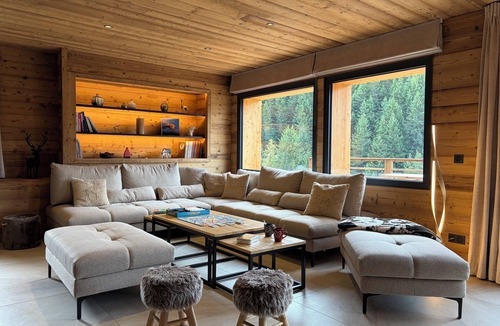 La Roche Ski Chalet | New for 2025: New 5* chalet in La Plagne for 12 people, 4 minutes from the slopes