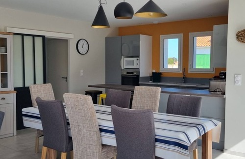 La Bree-les-Bains House | New villa 115m2 6 pers Wifi Walking distance to shops, beaches, bike paths