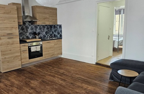 Chateauneuf-Val-de-Bargis Apartment | Newly renovated large FF apartment, village location, perfect base for tourism