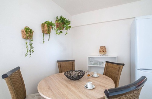 Bastide Giraud Apartment | Nice apartment for 2 people with WIFI, TV, terrace and pets allowed