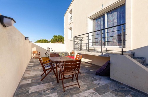 Eyragues Apartment | Nice Apartment In Eyragues With Wifi