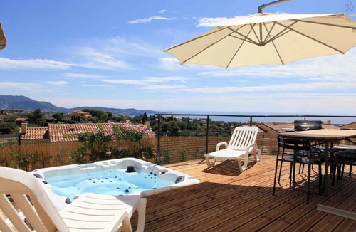 Saint Antoine Apartment | NICE-SPA-Sea view-Garden-8 People