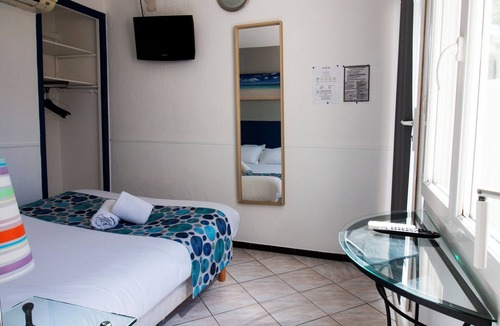 Six-Fours-les-Plages Hotel | Oceanfront Getaway on the Var Coast of Provence