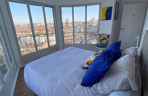 Moulins Apartment | Panoramic apartment in Moulins center with terrace, 2 bedrooms, and modern amenities