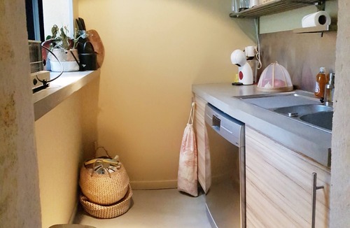 Capucins - Victoire Apartment | PATIO private. QUIET ground floor, in the CENTER of Bordeaux. Elegant decoration