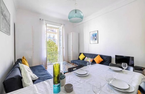 Jean-Medecin Apartment | PERFECTLY POSITIONED BETWEEN THE PROMENADE DES ANGLAIS & SAINT-NICOLAS CATHEDRAL