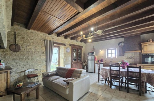 Daglan Cottage | Périgord House with Pool and Pets Allowed in Daglan