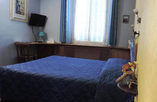 Digne-les-Bains Hotel | Pet-Friendly Double Bed Room | Secure Bike Storage | 4.3mi to 18-Hole Golf