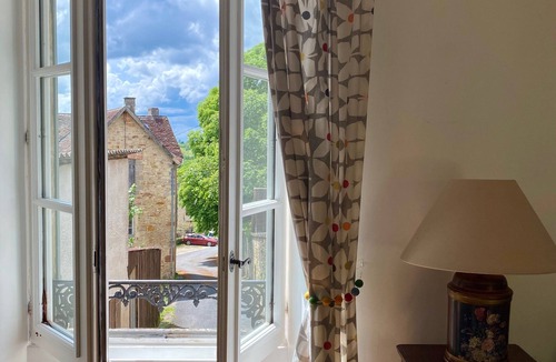Badefols-d'Ans Cottage | Pet-Friendly Dordogne Getaway for two people!