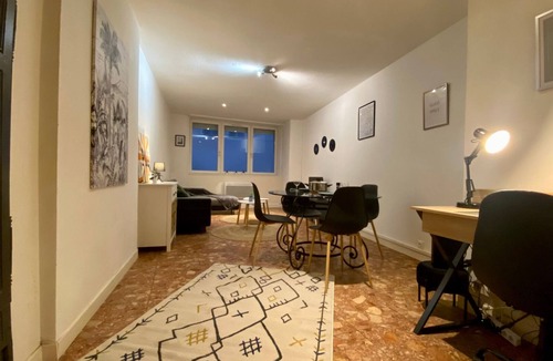 Nevers Apartment | Pop Boulevard