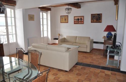 Old Town Apartment | Port de Saint-Tropez