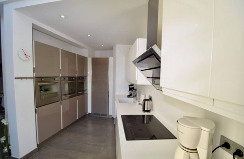 Pontaillac Apartment | PRESTIGE RANGE - VACATION RENTALS IN ROYAN AND PONTAILLAC - 2-BEDROOM APARTMENT
