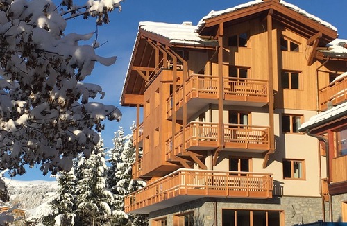 Cognet Apartment | Prestigious ski-in/ski-out apartment with panoramic view