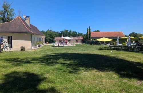 Eygurande-et-Gardedeuil House | Private estate for 28 people with heated swimming pool