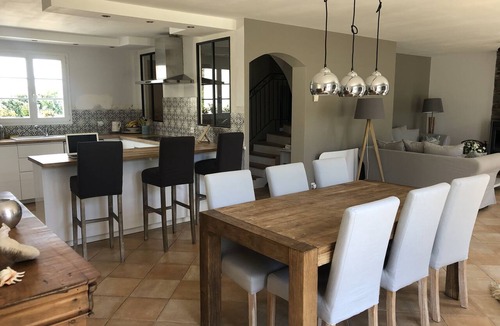 Saint-Cannat Villa | Provencal villa in the Aix countryside, quiet and sunny
