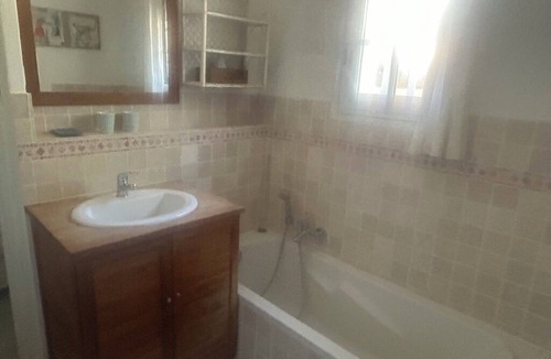 Grimaud Resort | Provencal villa with swimming pool on a golf course close to the beach