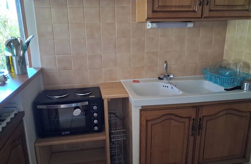 Maubec Apartment | Quiet 4-person vacation rental in the countryside, with amenities just a 5-minute walk away, a pool, and more